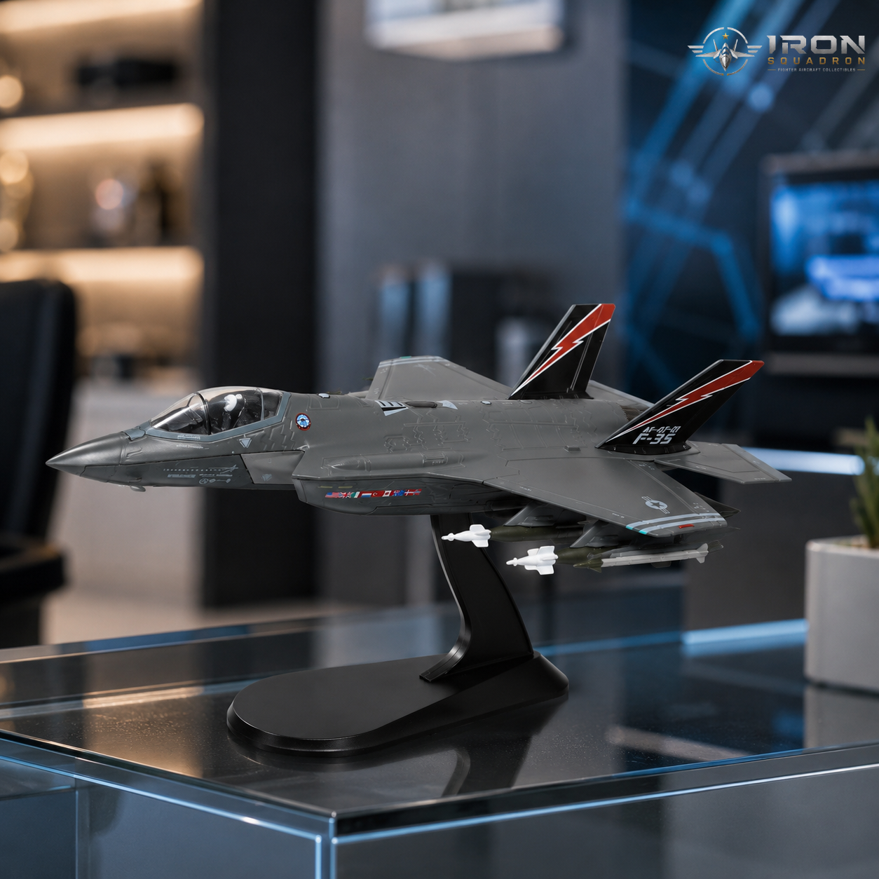 Iron Squadron F-35A Lightning II AF-01 die-cast model