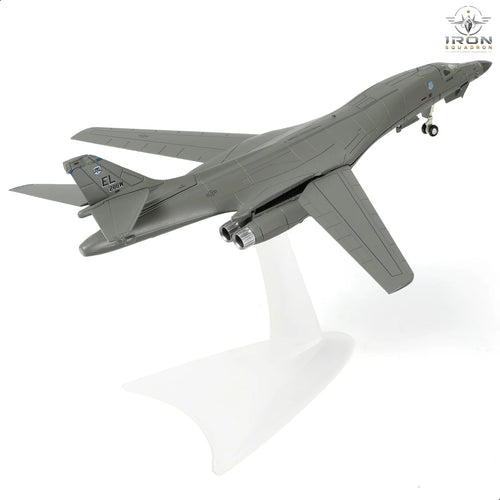 B-1B Lancer — Ellsworth AFB 1:200 Diecast Model - image 1