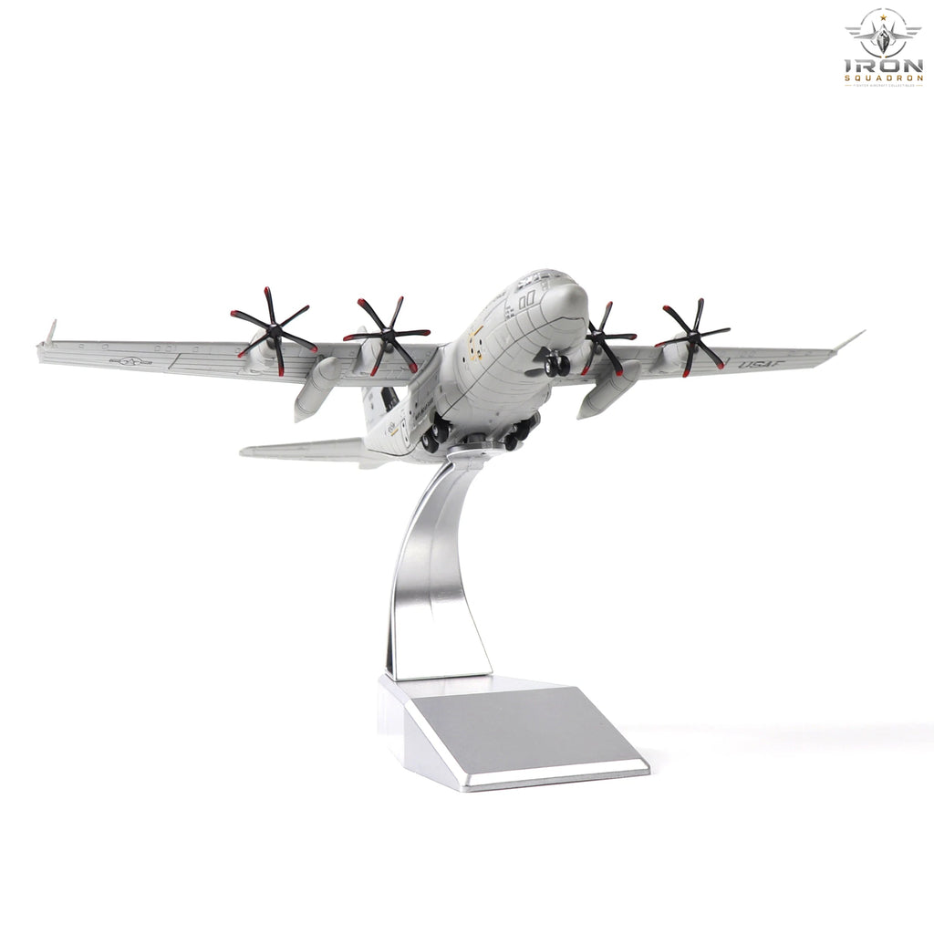 C-130 Hercules — 1:200 Diecast Model - image 1