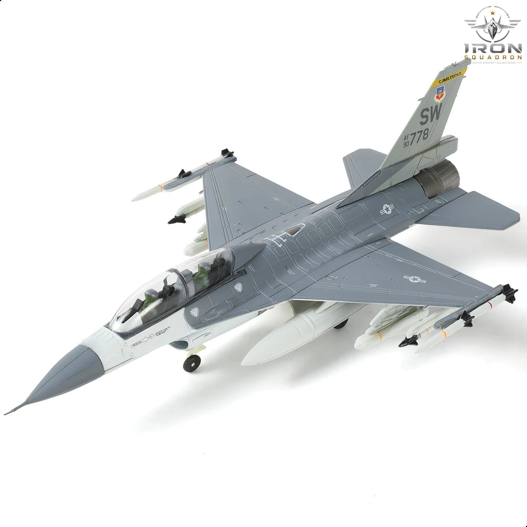 F-16D Fighting Falcon — "MiG Killer" Luke AFB 1:72 Diecast Model - image 4
