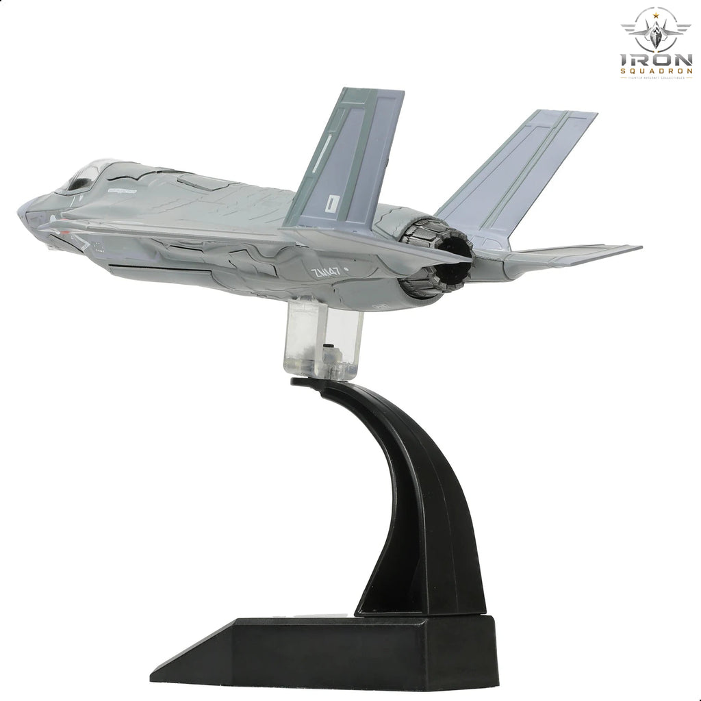 F-35B Lightning II — Royal Air Force 1:72 Diecast Model - image 3