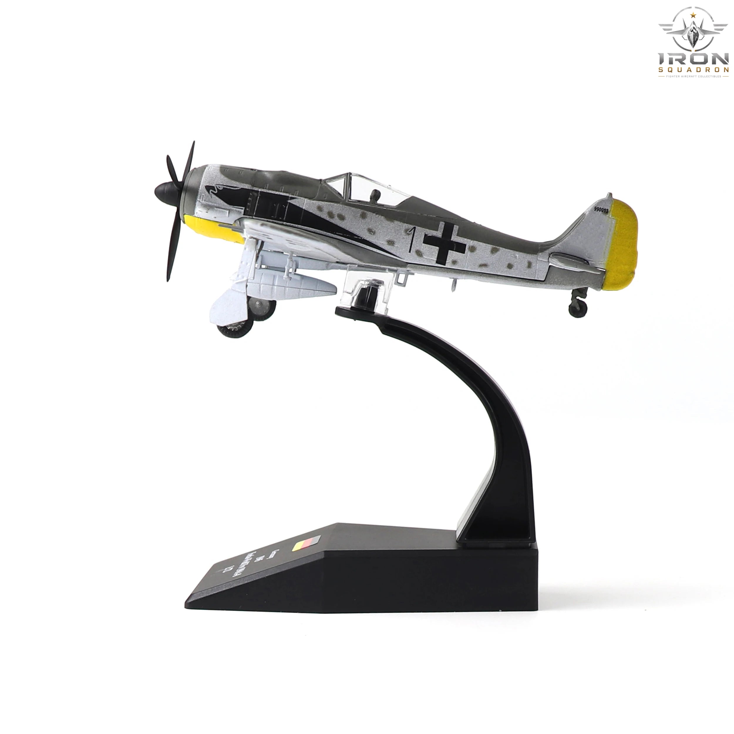 Focke-Wulf Fw 190 — 1:72 Diecast Model - image 1