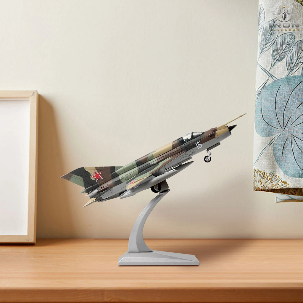 MiG-21 Fishbed — 1:72 Diecast Model - image 7