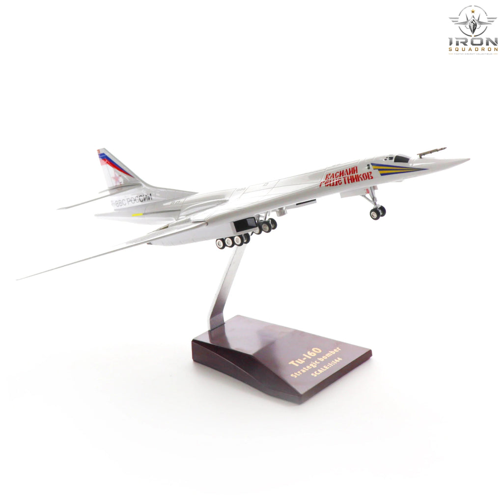 Tu-160 Blackjack — 1:144 Diecast Model - image 10