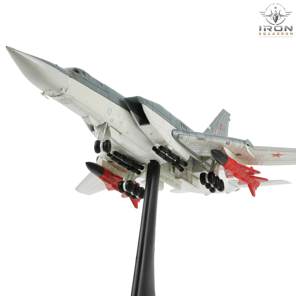 Tu-22M3 Backfire — 1:144 Diecast Model - image 2