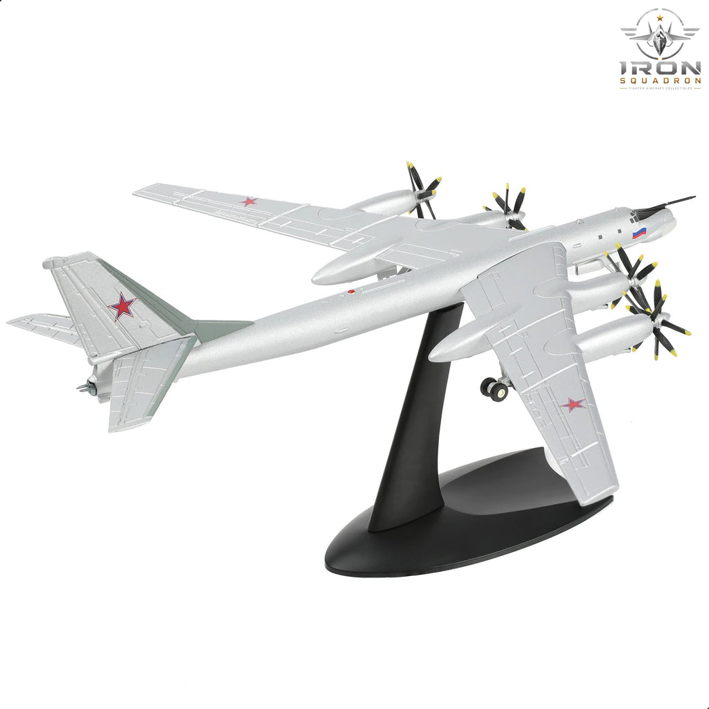 Tu-95 Bear — 1:200 Diecast Model - image 1