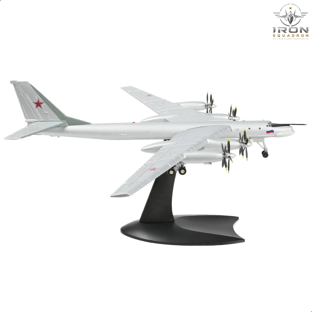 Tu-95 Bear — 1:200 Diecast Model - image 8